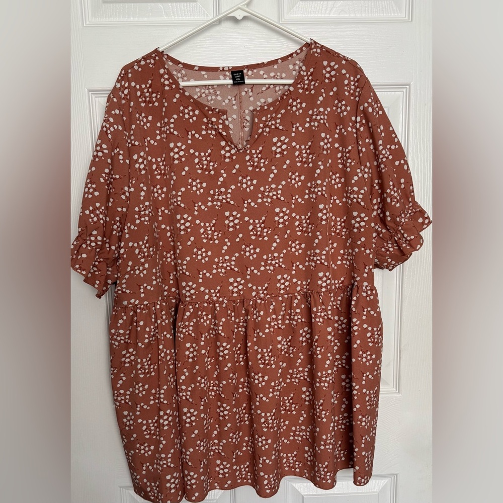 Peplum Cream Floral Burnt Orange Light Rust Top 4XL US 22/24 Ruffles/Puff Sleeve
